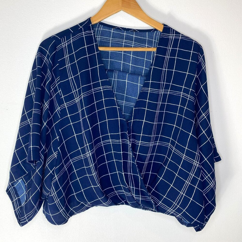 No tag - H&M, Short Sleeve, Patterned, Flowy top, Summer, Navy & White - Size M